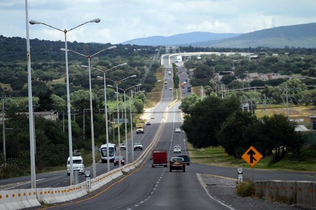 SCT propone vía sin peaje a transporte