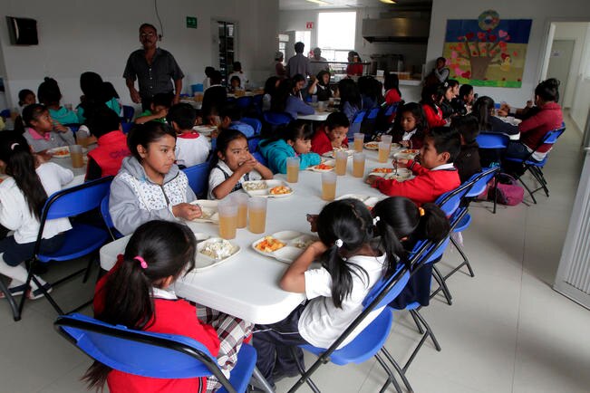 Buscan ampliar capacidad de los espacios Njhöya y Jädi, donde ofrece a los niños alimento, atención psicológica y actividades recreativas (CÉSAR GÓMEZ. EL UNIVERSAL)