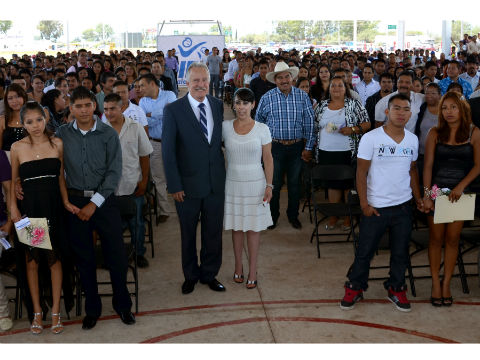 Legalizan su unión 203 parejas en El Marqués