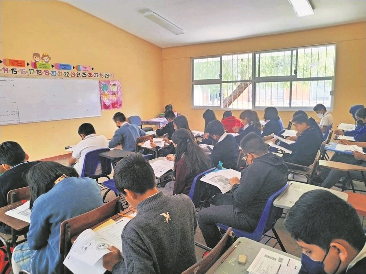 Querétaro presenta déficit de personal educativo, advierten