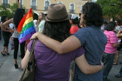 Se deslindan de matrimonio igualitario 