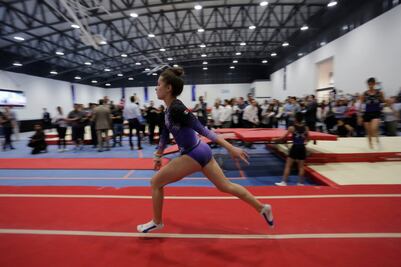 Reciben a 600 gimnastas