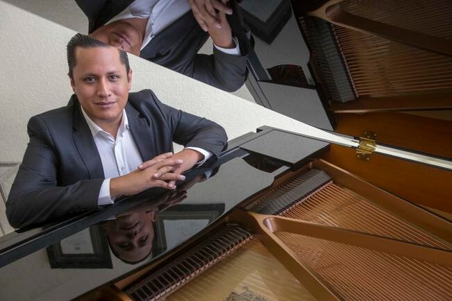 Vladimir Curiel: “En la música se necesita ser honesto”