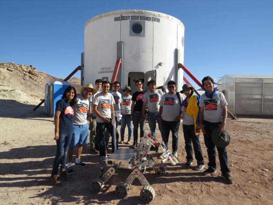 Los jóvenes crearon un prototipo de exploración espacial