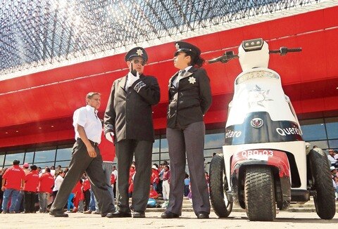 Resguardan la seguridad de 5 mil asistentes al informe