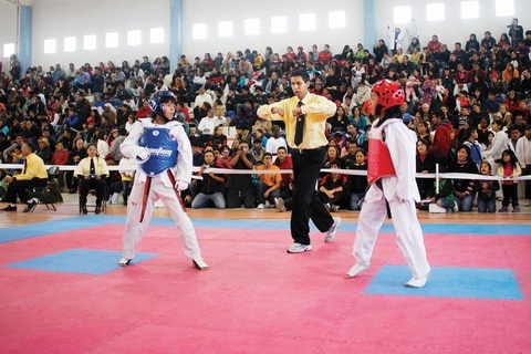 Amenazan con supeditar becas a deportistas 