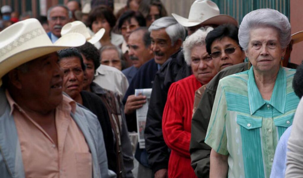 Batean a jubilados del estado