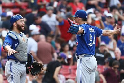 Roberto Osuna llega a 80 salvamentos