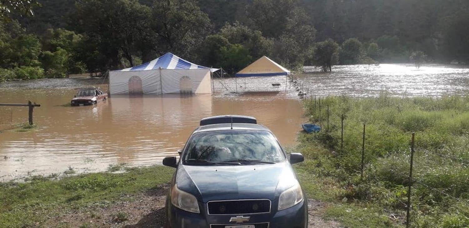 Crece nivel del río Extoraz en Peñamiller; internautas piden apoyo de las autoridades