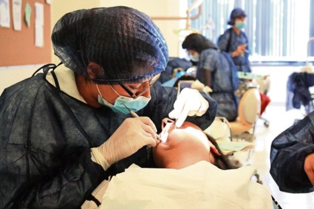 Corregidora y E. Montes adeudan a UAQ