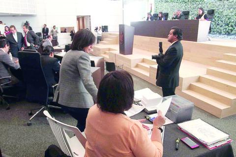 Van contra aumento en dieta de diputados