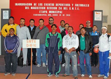 Inauguran juegos magisteriales en TX