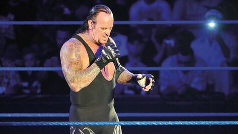 Prevalece ‘Undertaker’ en la celda