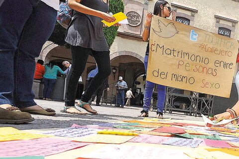 Pide Aquesex campaña en contra de la homofobia