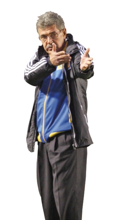 ‘Tuca’ ignora críticas de Tomás Boy