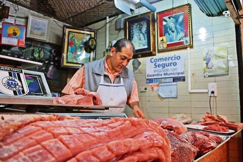 Esperan altas ventas en mercado Escobedo