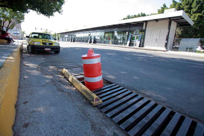 Urgente, dar solución al robo de alcantarillas en Querétaro