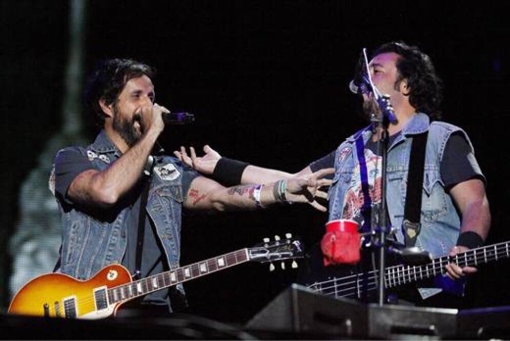 Explosión de acusaciones e insultos