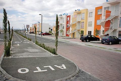 Se frenan apoyos para vivienda