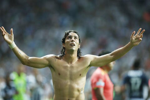 Espectacular estreno de la nueva casa regia