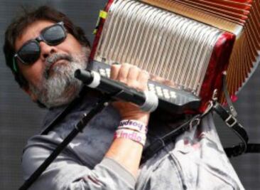 Celso Piña planea cantar en España