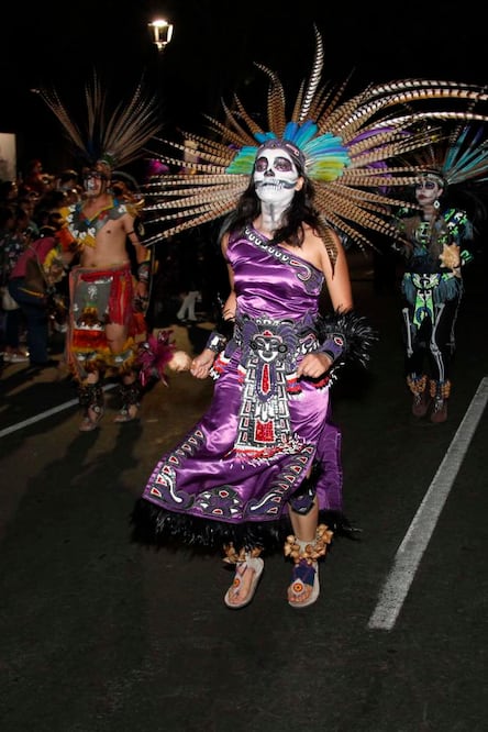 Celebración. El primer Festival de Día de Muertos se realizó en la Alameda Hidalgo el pasado 30 de octubre con diversas actividades (GUILLERMO GONZÁLEZ. EL UNIVERSAL)