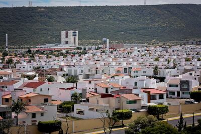 Desechan alza del predial en municipios priístas