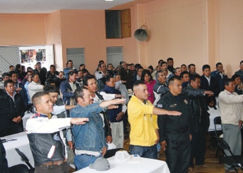 Asumen cargos en Amealco