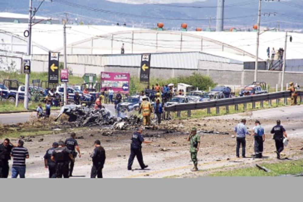 Cae avioneta en la México-Querétaro