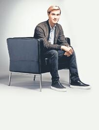 Tyler se descubre con vivos y muertos