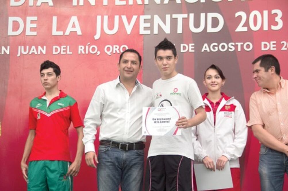 Prometen duplicar becas deportivas