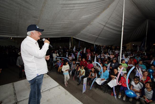 Acepta Calzada derrota; Vega,  alcalde por tercera ocasión