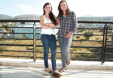 Alumnos crean negocio web