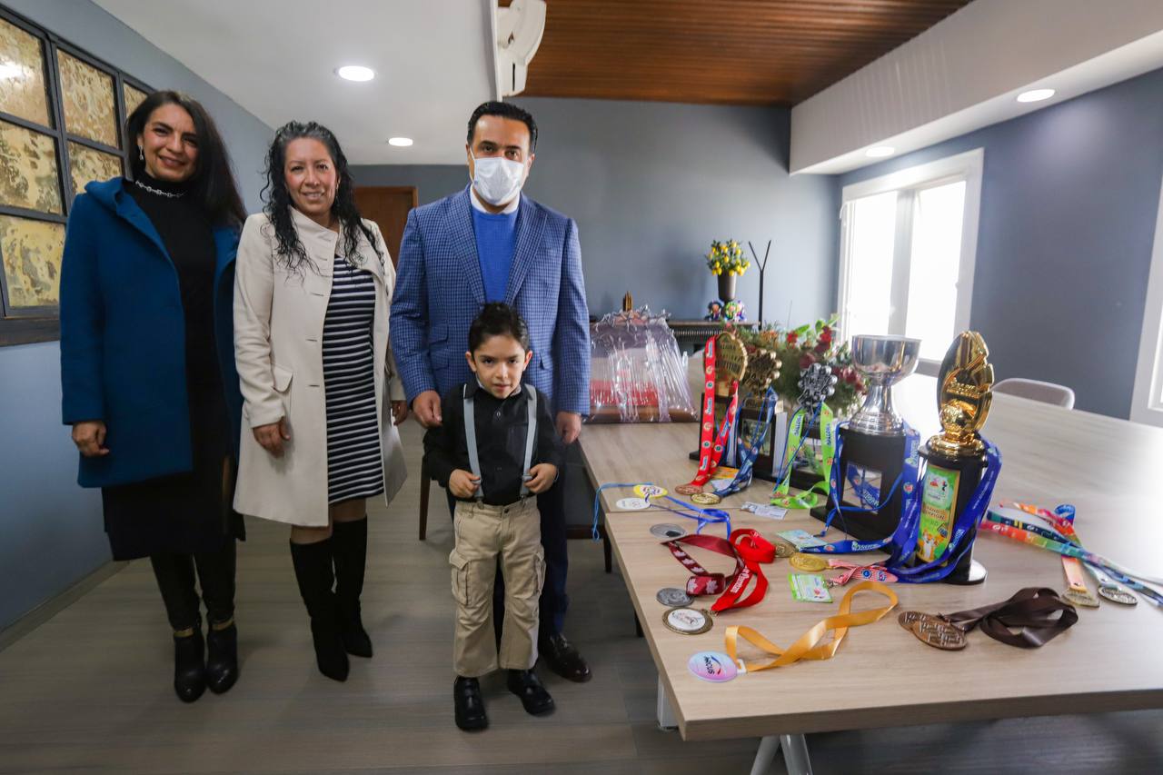 Sebastián Moreno, ganador en el Campeonato Internacional Gran Champion de Aritmética