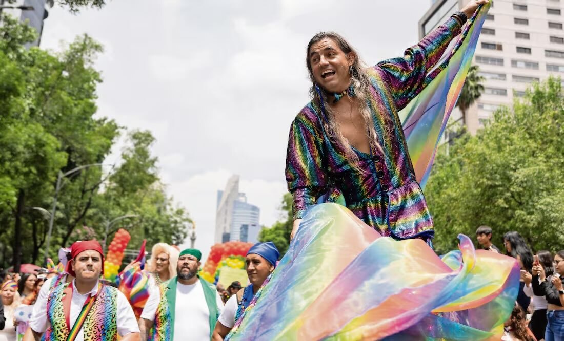 Bisexuales, gays, lesbianas, intersexuales, trans, asexuales y pansexuales hicieron suyas las calles de la Ciudad de México para luchar por el reconocimiento de sus identidades. Foto: Hugo Salvador / EL UNIVERSAL