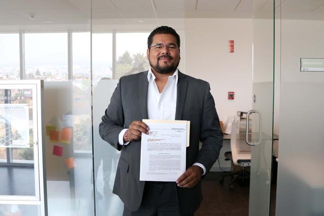 Proponen no pedir copias de credencial de elector