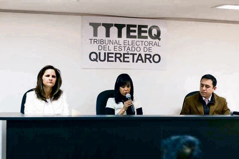 Tolimán debe pagar adeudos a ex síndica