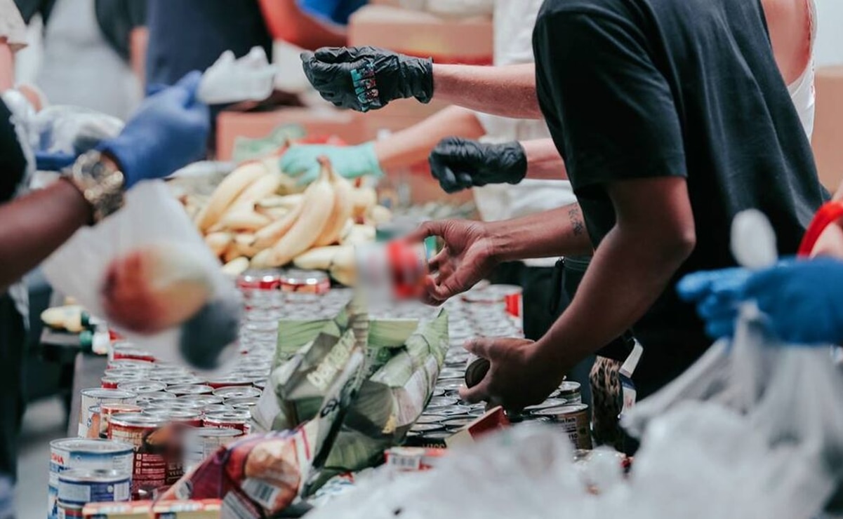 La ayuda va desde alimentos y ropa hasta artículos de limpieza. Foto: Unsplash