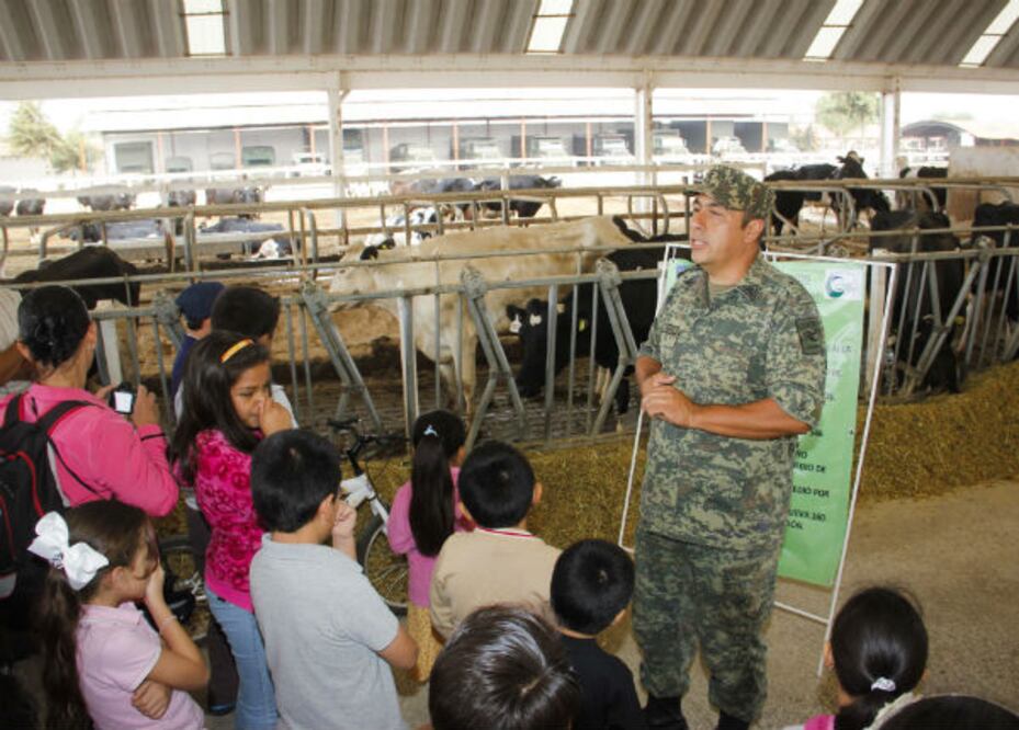Inauguran Granja SEDENA