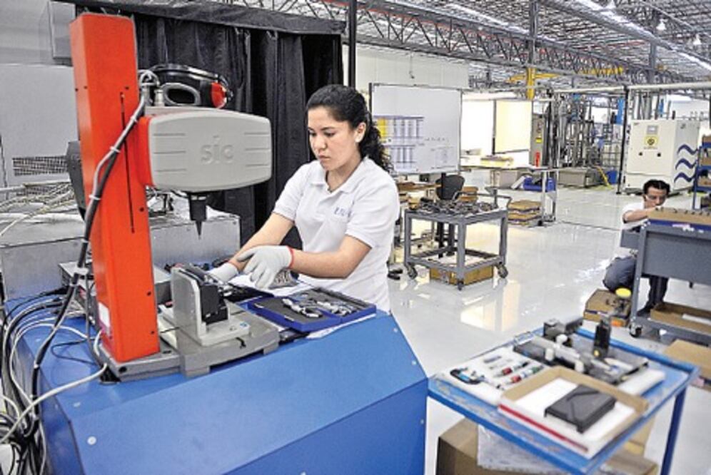 Capacitan a las empresas de SJR