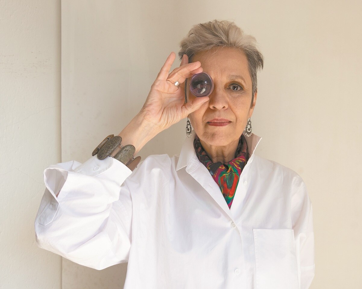 A zurcir la historia de las fotógrafas