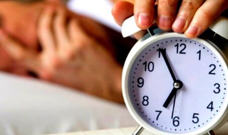 ¿Ya es la última vez que se atrasa el reloj? Lo que debes saber de la derogación del horario de verano