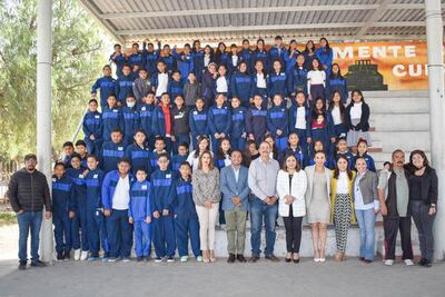 Realizan taller para prevenir embarazos en adolescentes