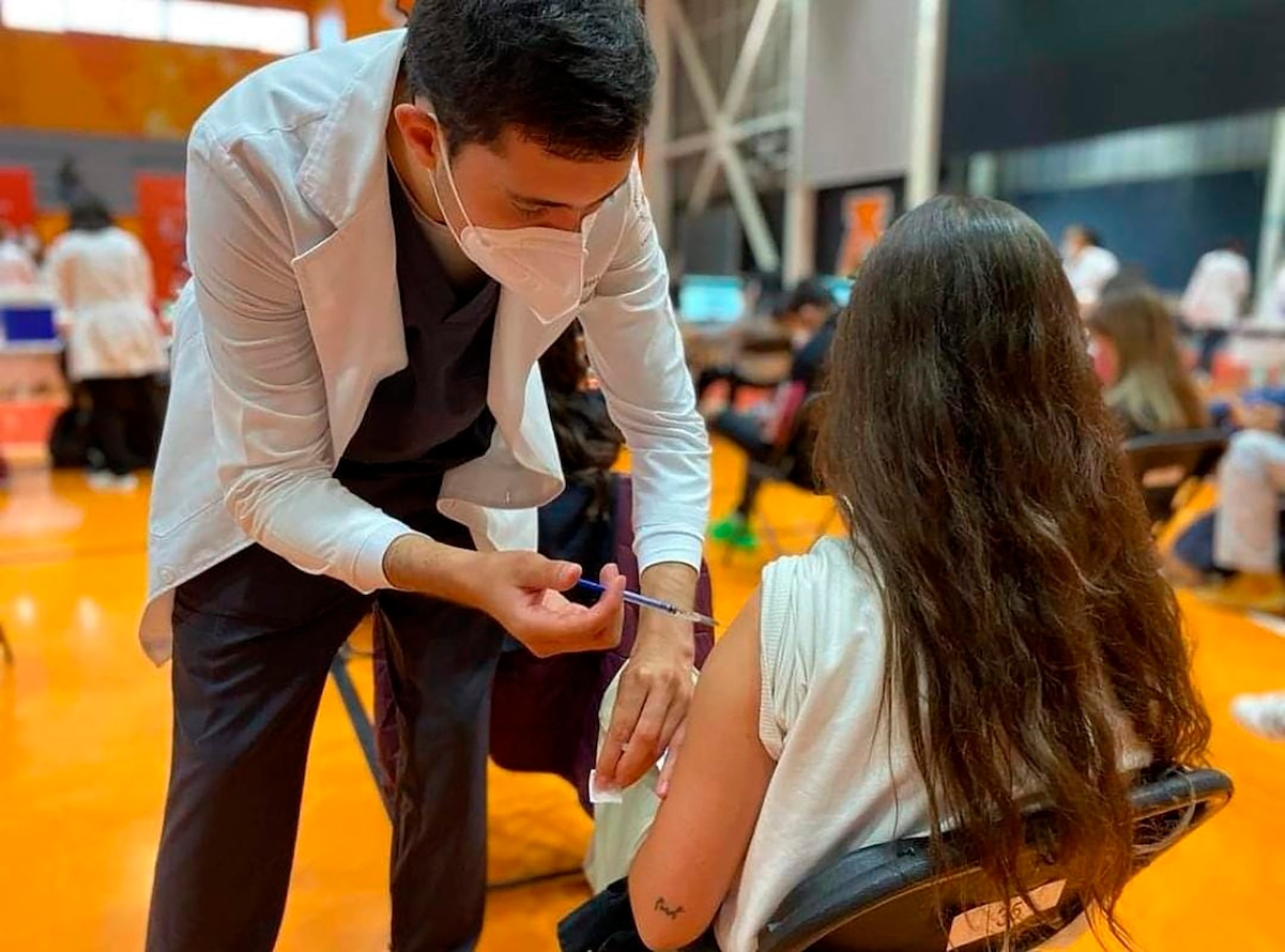 92% de los mayores de 18 años ya recibieron primera dosis contra el Covid-19 en Querétaro