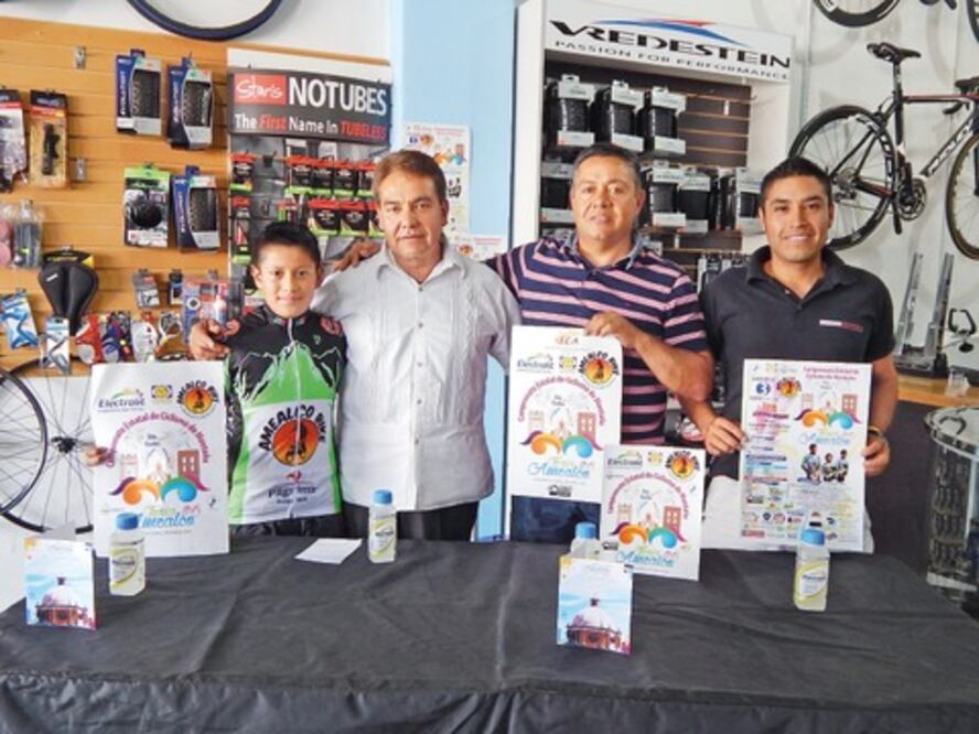 Amealco recibe a pedalistas