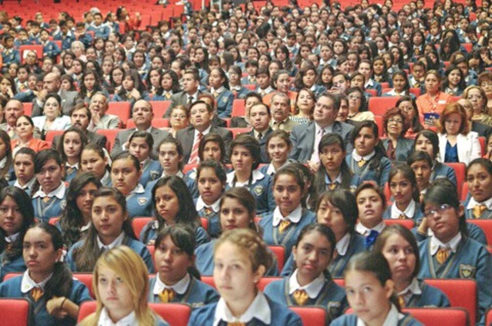 Festejan 60 aniversario de secundaria número 1