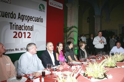 Se reúne gobernador con integrantes del Acuerdo Agropecuario Trinacional