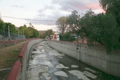 Inicia obra de ademe en el río Querétaro