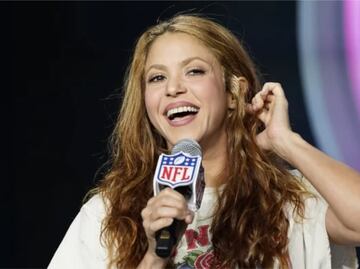 Shakira intenta hacer brownies y se le queman