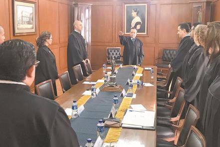 Bajo reserva 16 de noviembre de 2019